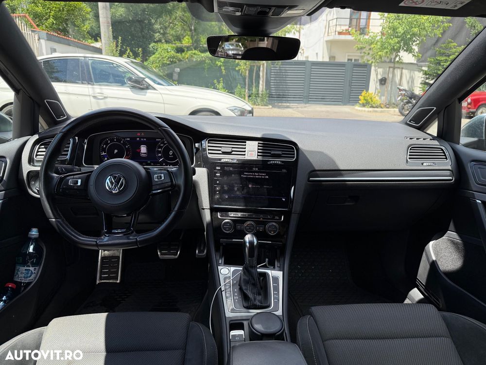 Volkswagen Golf 2.0 TSI DSG R - 11