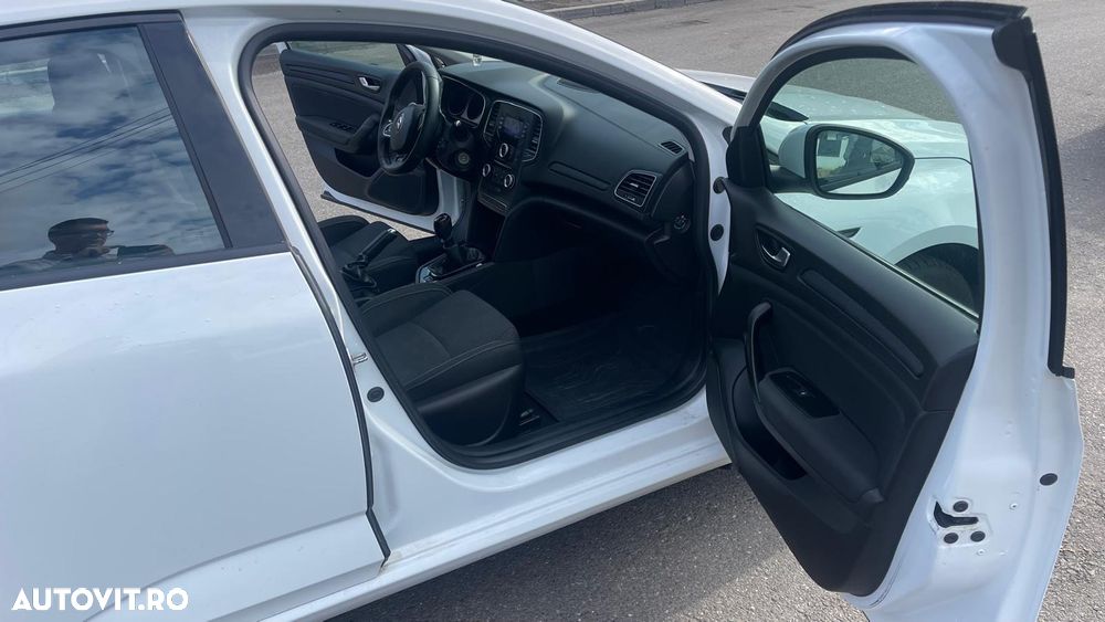 Renault Megane Blue dCi 95 Life - 4