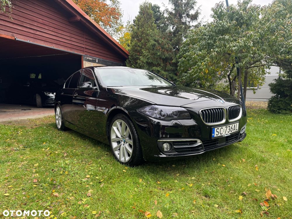 BMW Seria 5 525d xDrive Luxury Line - 1