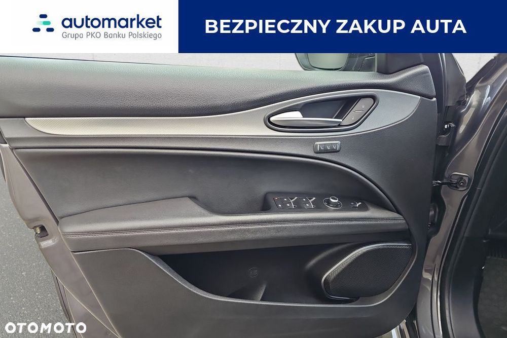 Alfa Romeo Stelvio 2.0 Turbo Veloce Q4 - 11