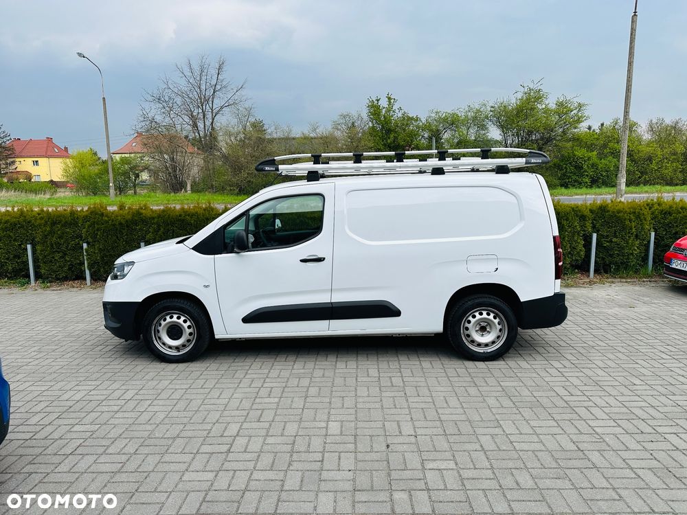 Toyota Proace City 1.5 D-4D 130KM 2,4t Active Long 130KM - 7