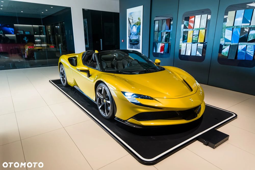 Ferrari SF90 Spider - 10