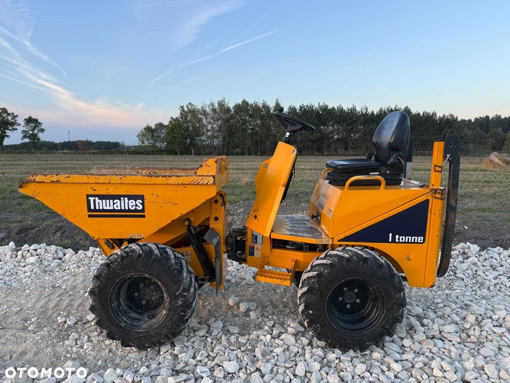 Thwaites Mach 201 - 13