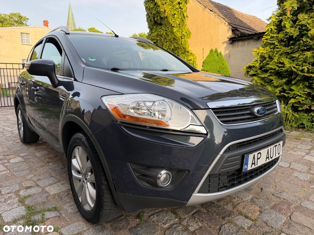 Ford Kuga 2.0 TDCi 2x4 Titanium - 10