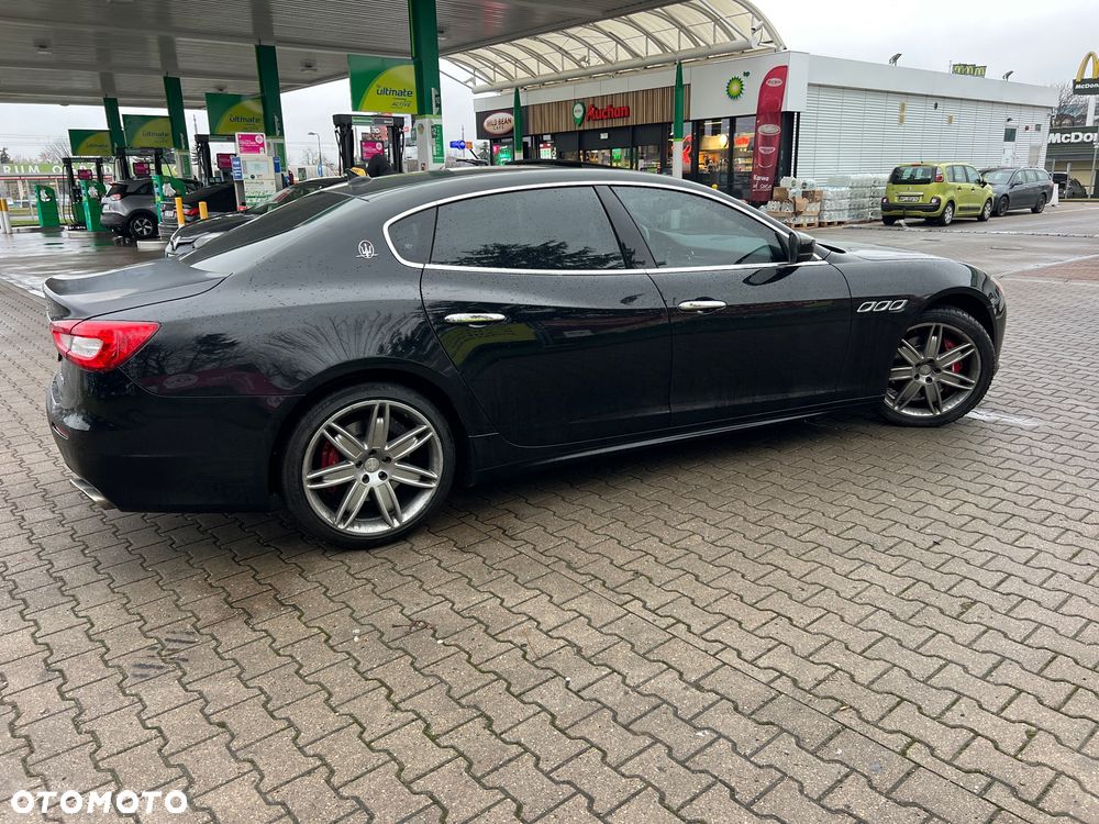 Maserati Quattroporte S - 8