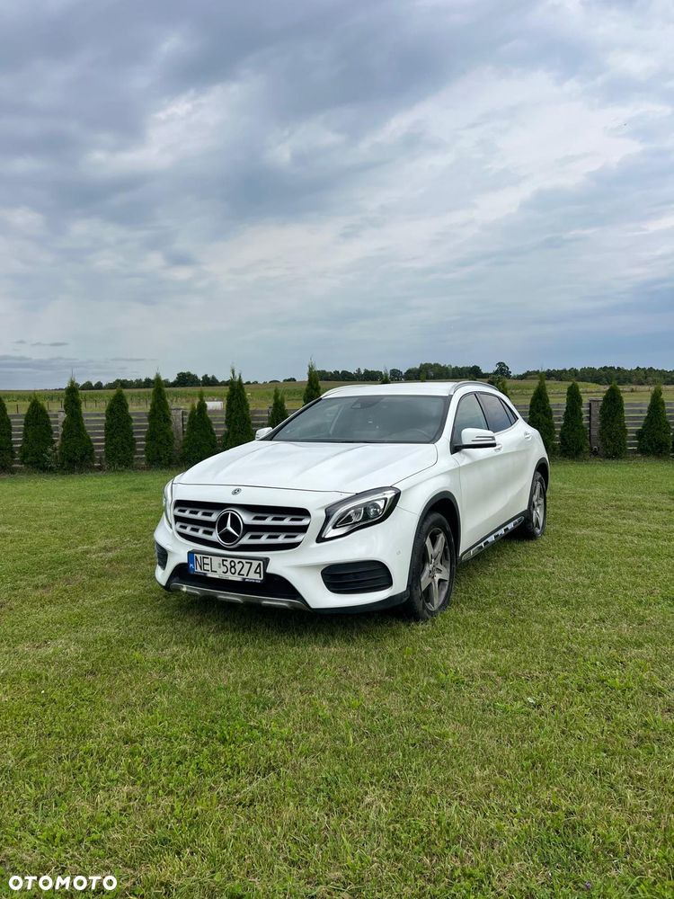 Mercedes-Benz GLA 200 7G-DCT AMG Line - 1