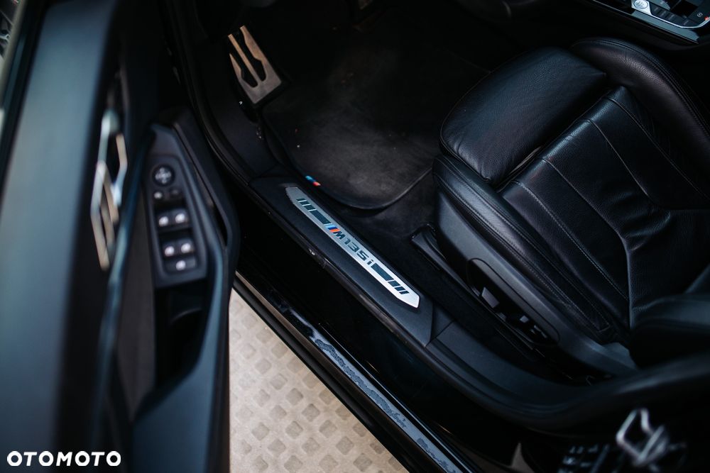 BMW 1M - 32