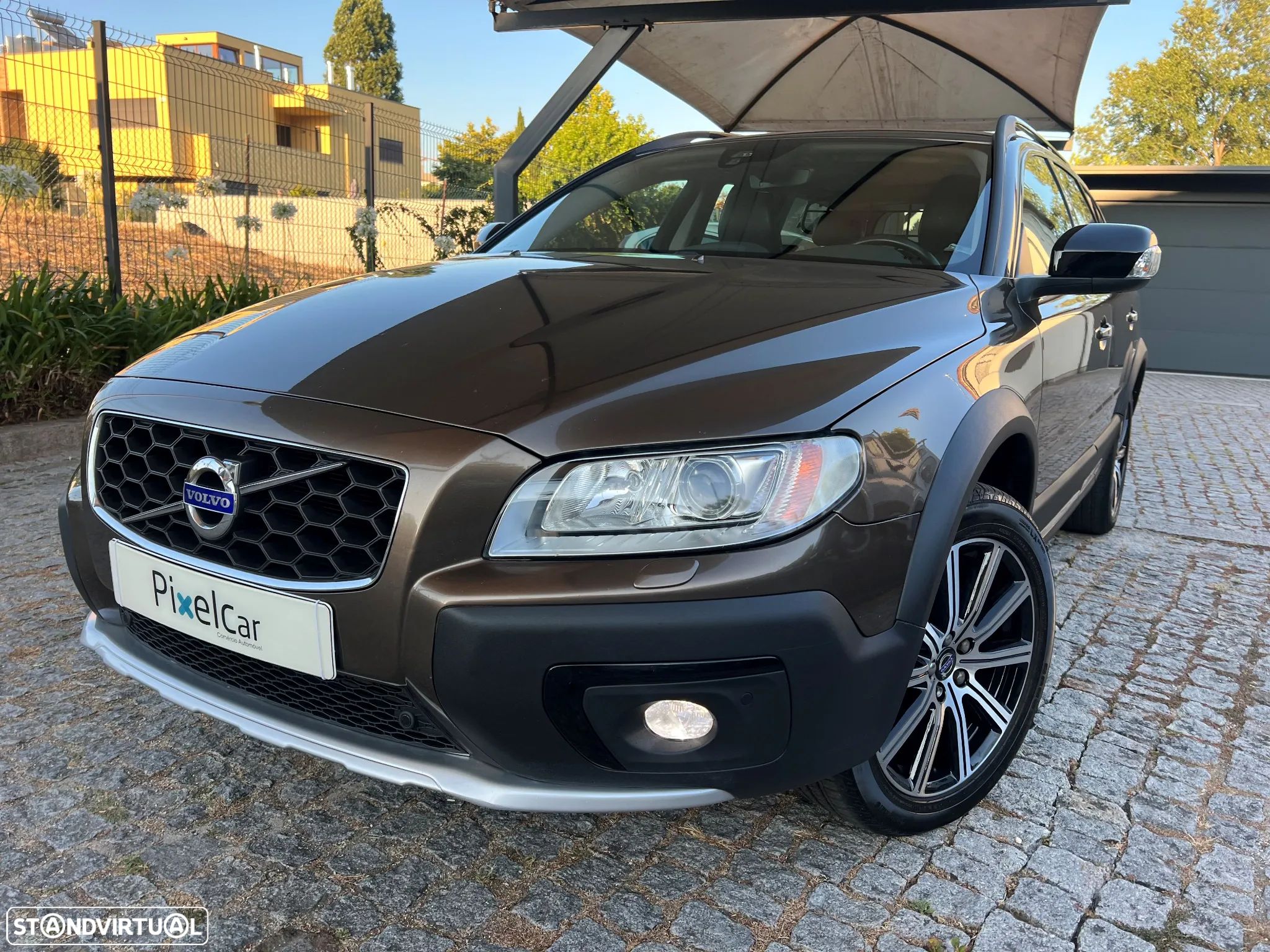 Volvo XC 70 2.0 D4 Summum Dynamic Geartronic - 1