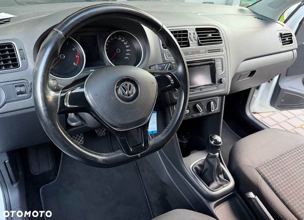 Volkswagen Polo - 25