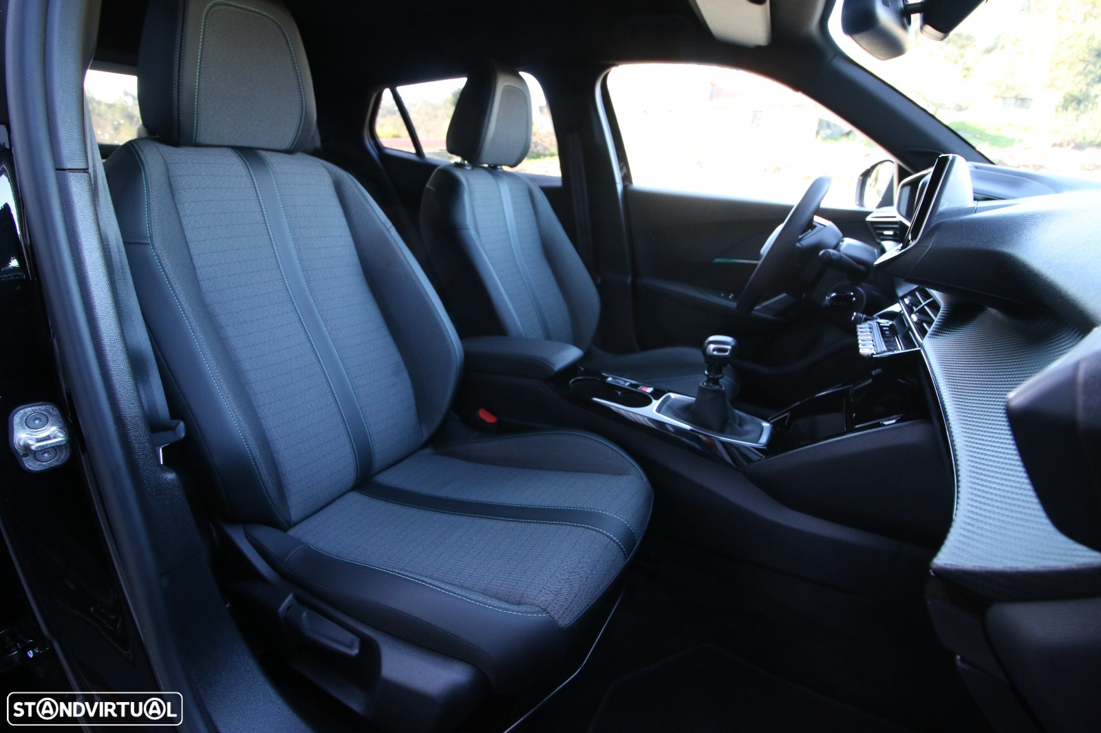 Peugeot 2008 1.2 PureTech Allure Pack - 6