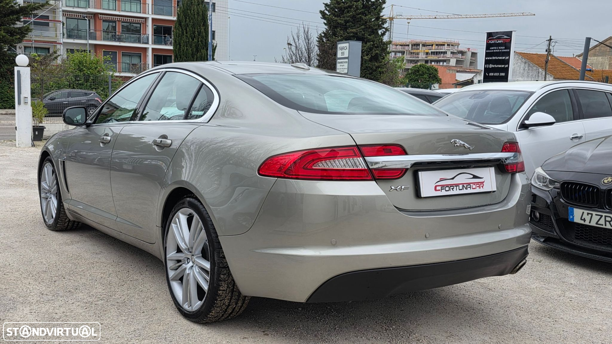 Jaguar XF 2.2 D Premium Luxury - 6