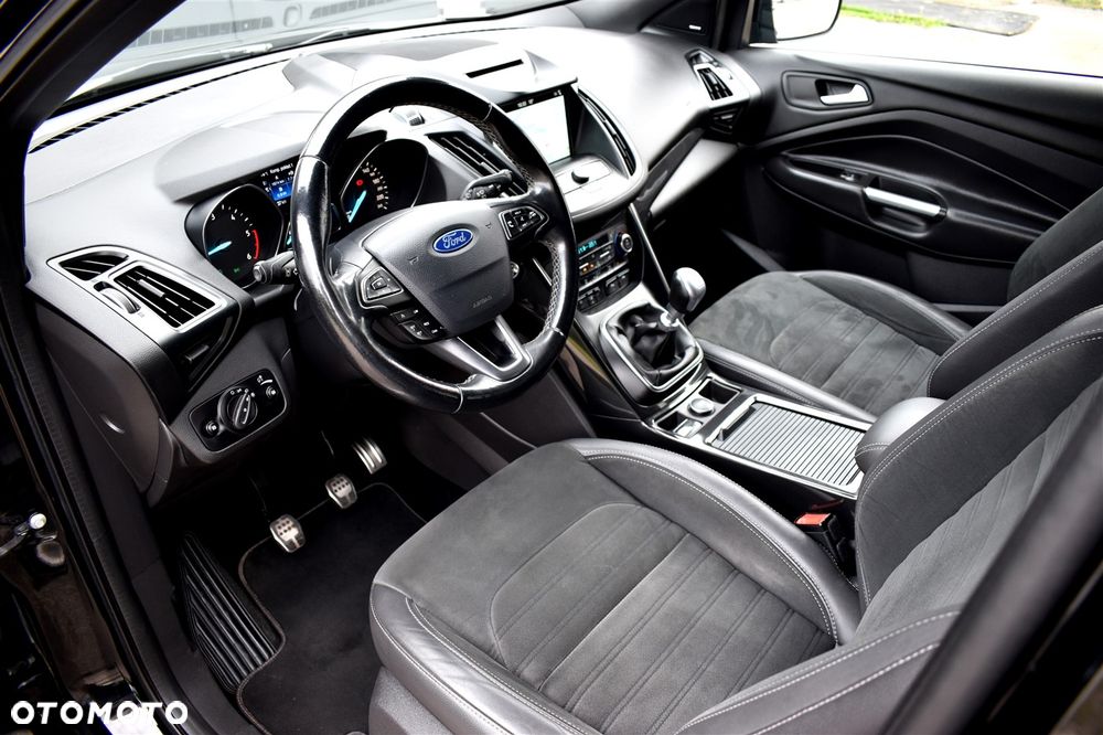 Ford Kuga 2.0 TDCi AWD ST-Line - 12