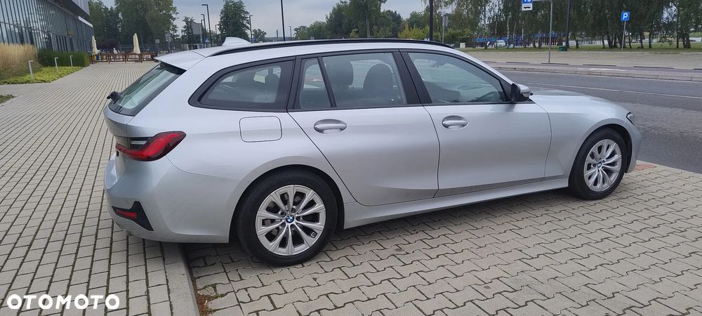BMW Seria 3 318d - 10