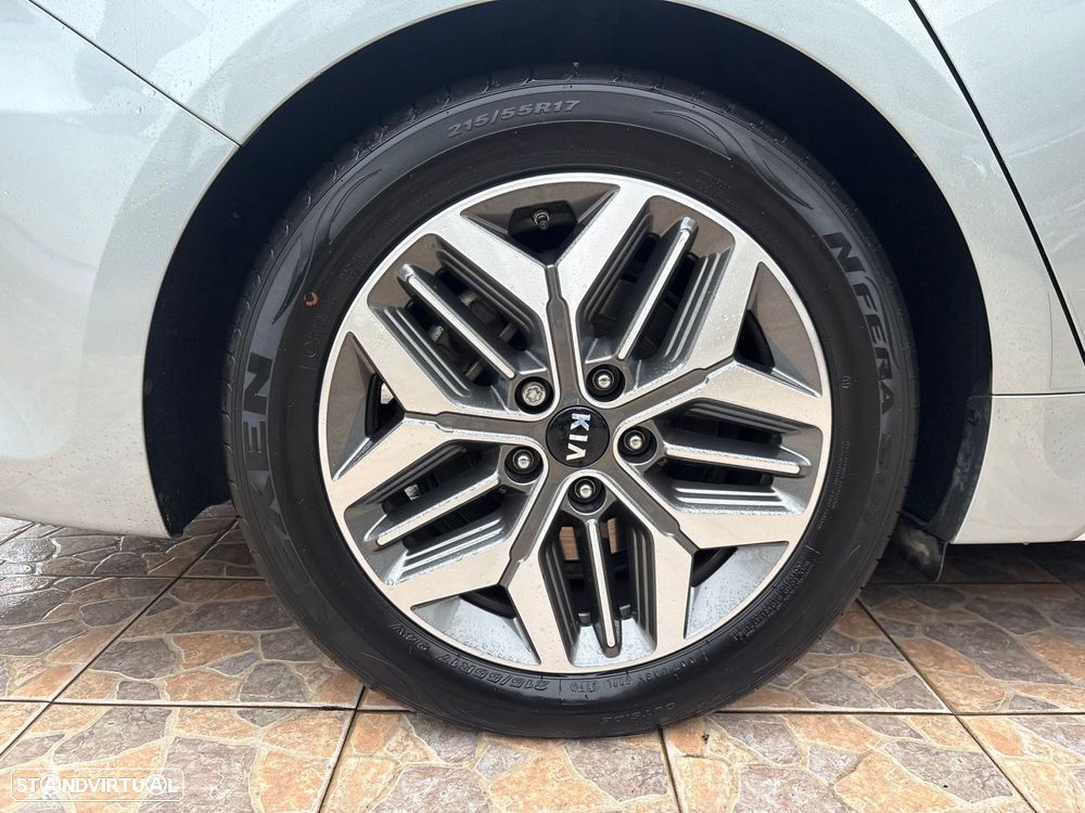 Kia Optima SW 2.0 CVVT PHEV - 54