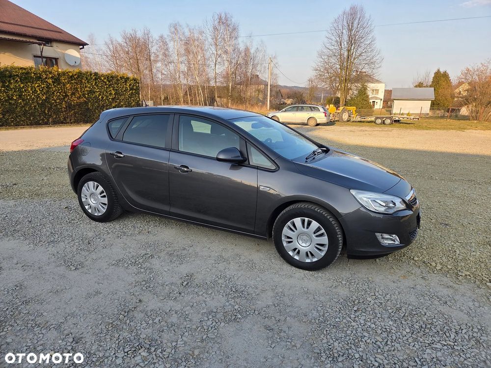 Opel Astra 1.4 T Essentia - 1