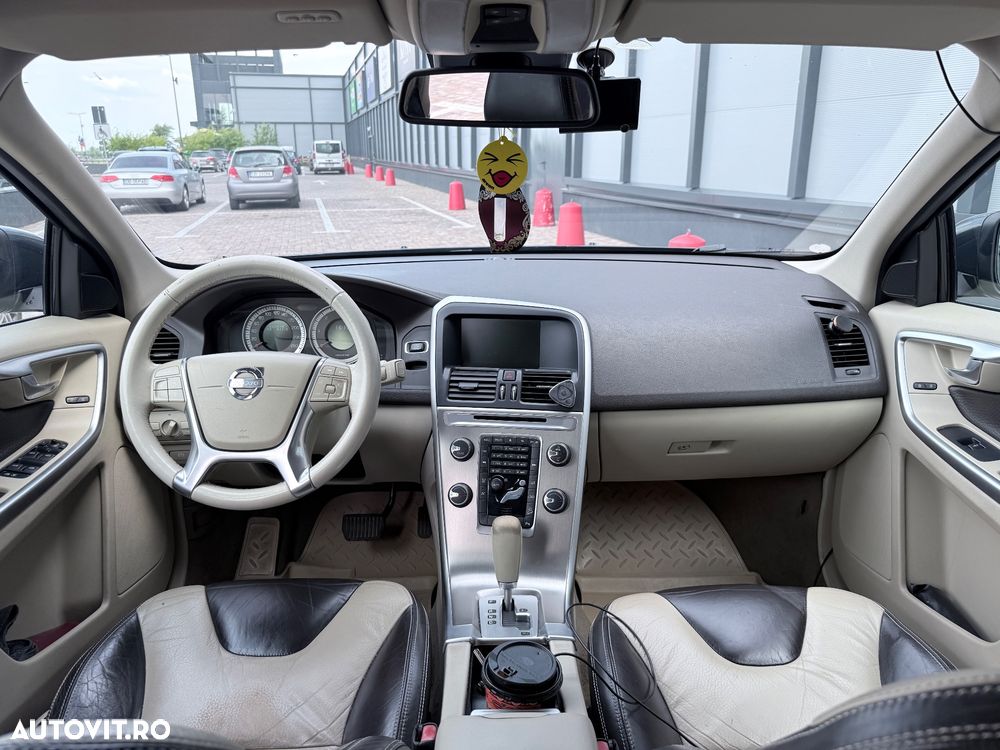 Volvo XC 60 D5 AWD A6 Basic - 7