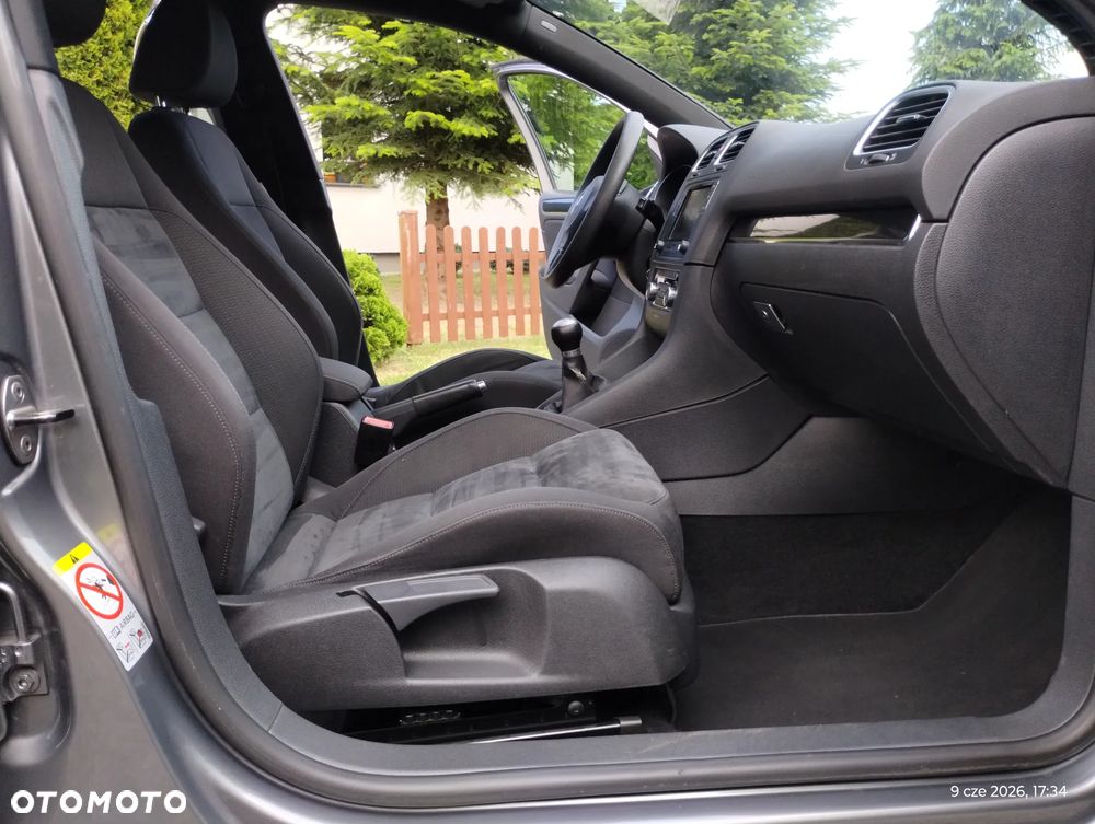Volkswagen Golf - 35