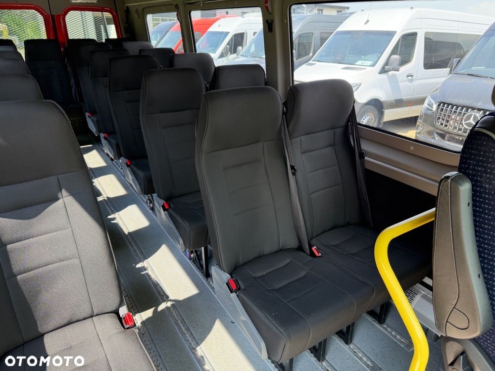 Mercedes-Benz Sprinter 516 - 11