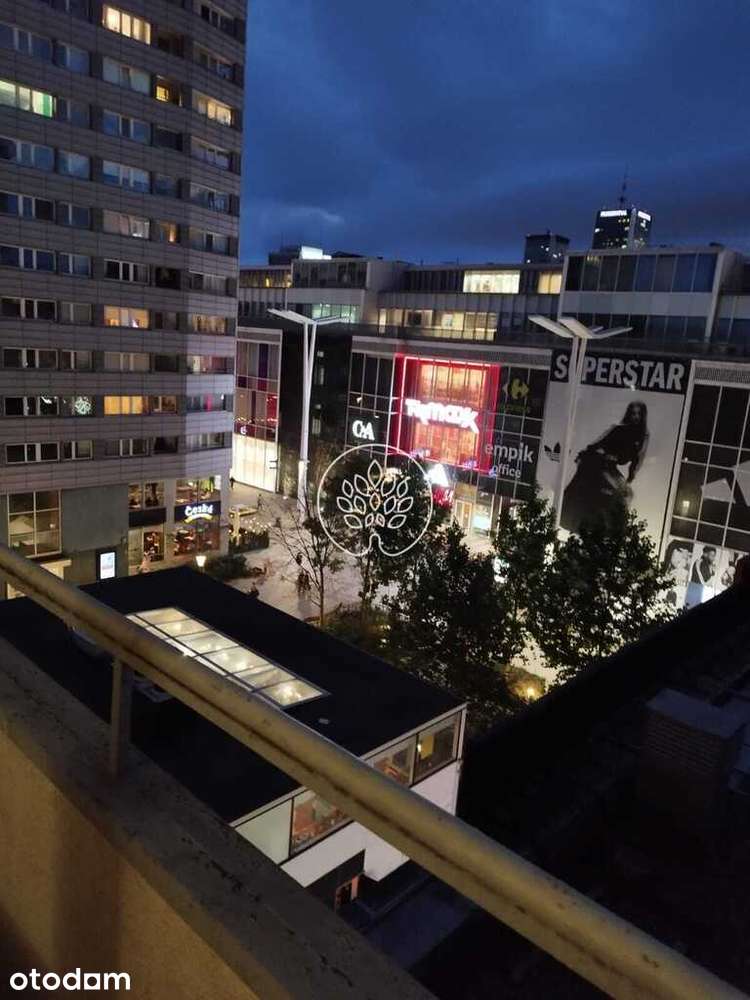 Centrum / Kamienica / Trzy pokoje / balkon / 54m2