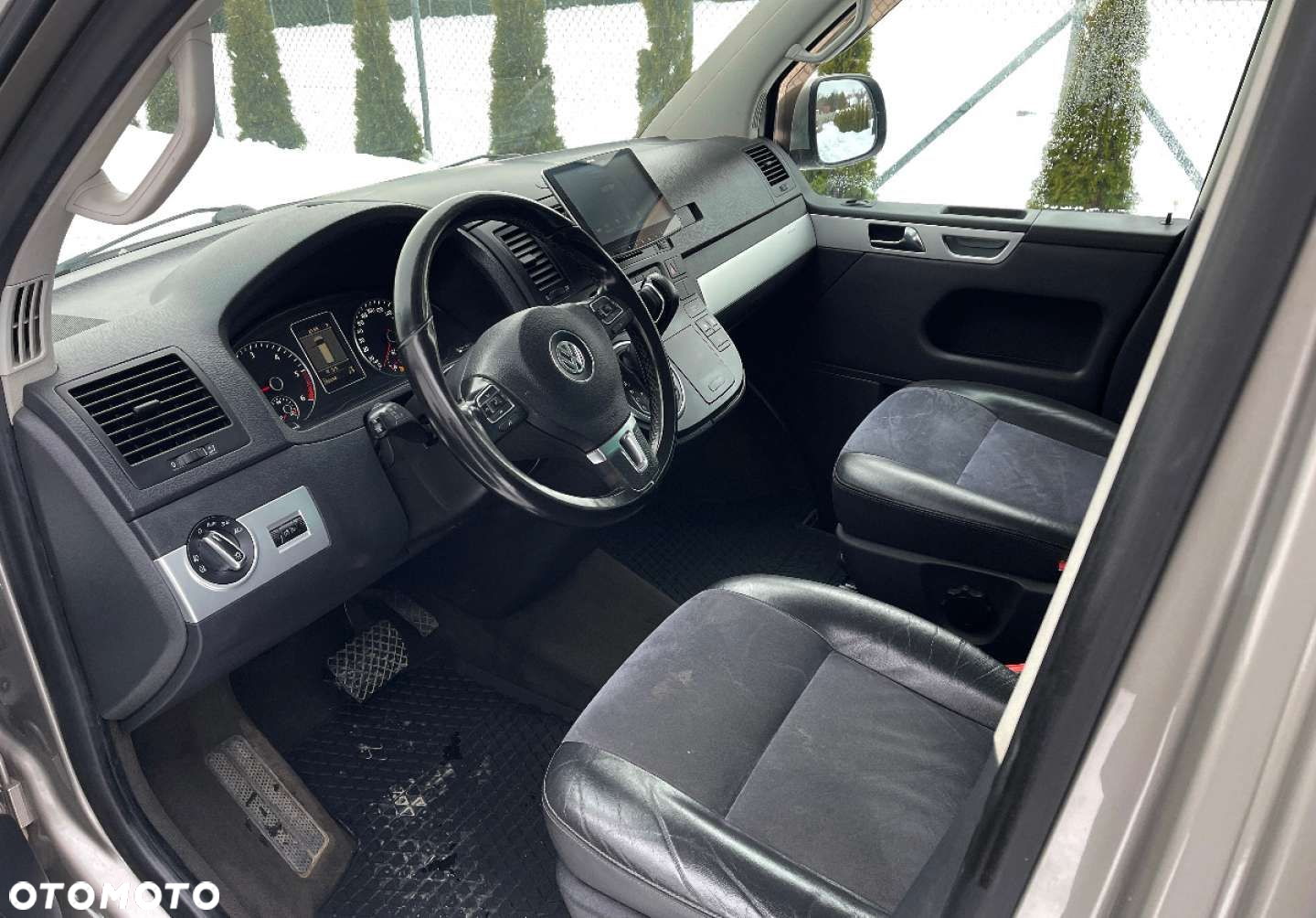 Volkswagen Multivan - 15