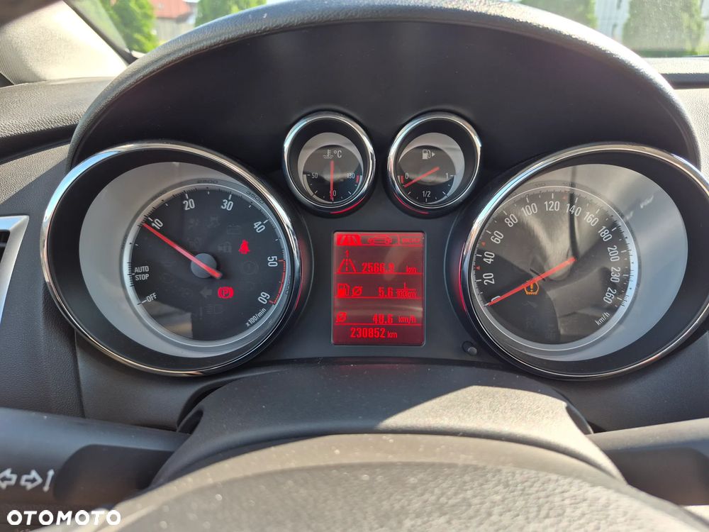 Opel Astra - 39