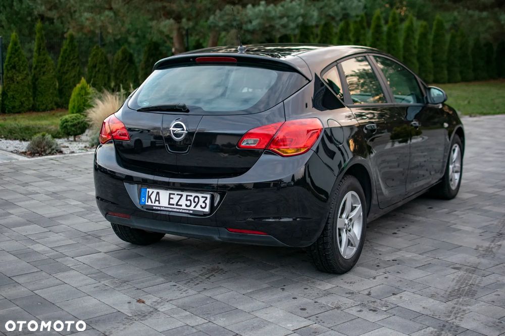 Opel Astra - 20