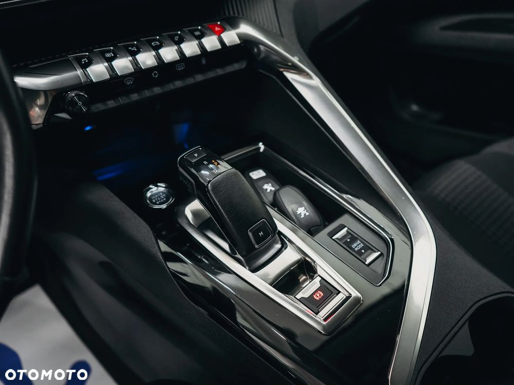 Peugeot 5008 1.5 BlueHDI Active S&S EAT8 - 28