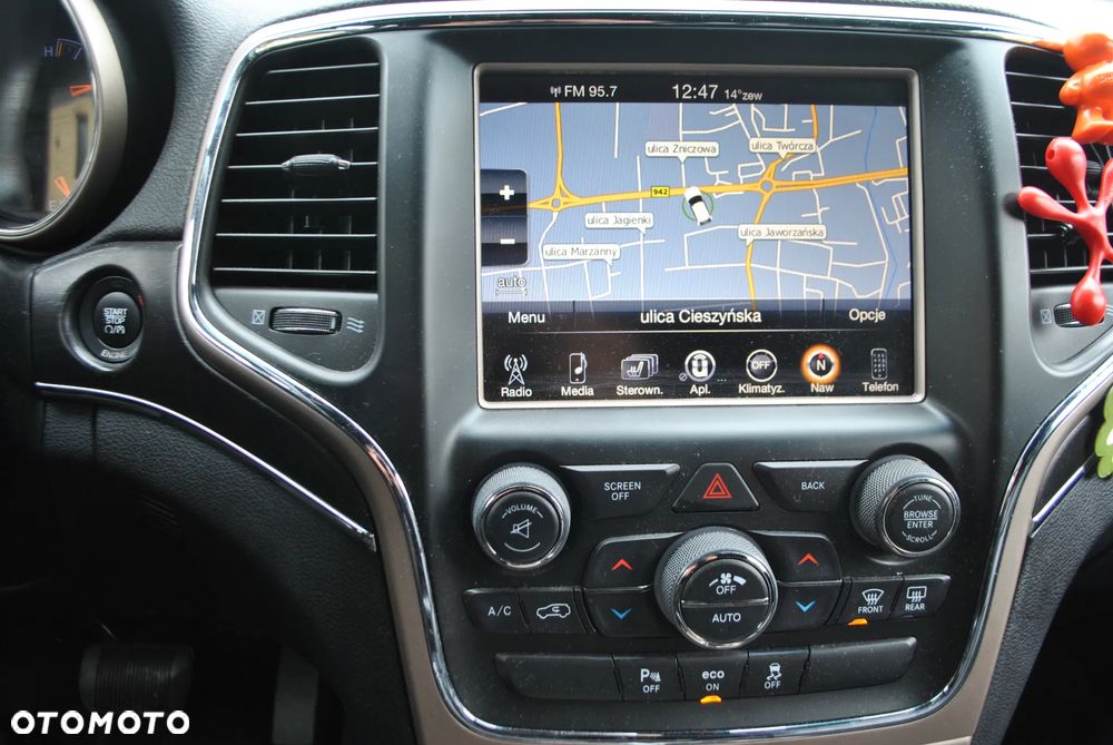 Jeep Grand Cherokee - 20