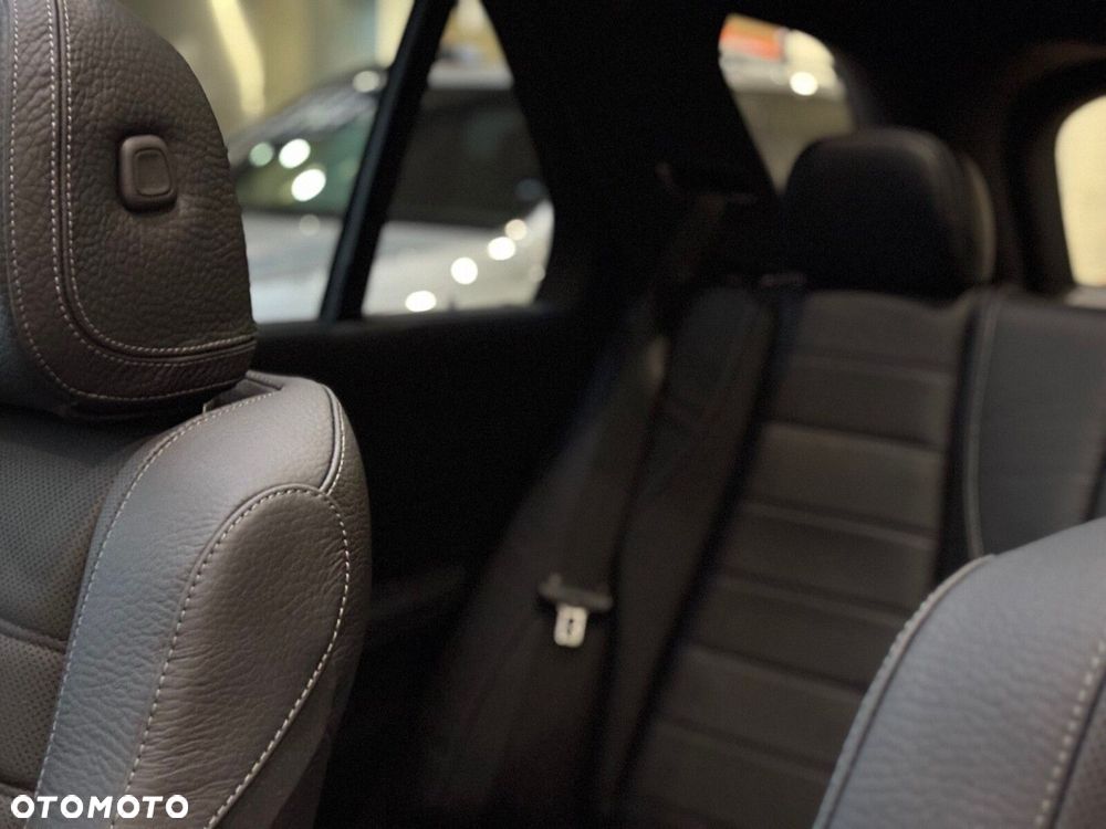 Mercedes-Benz GLE - 11