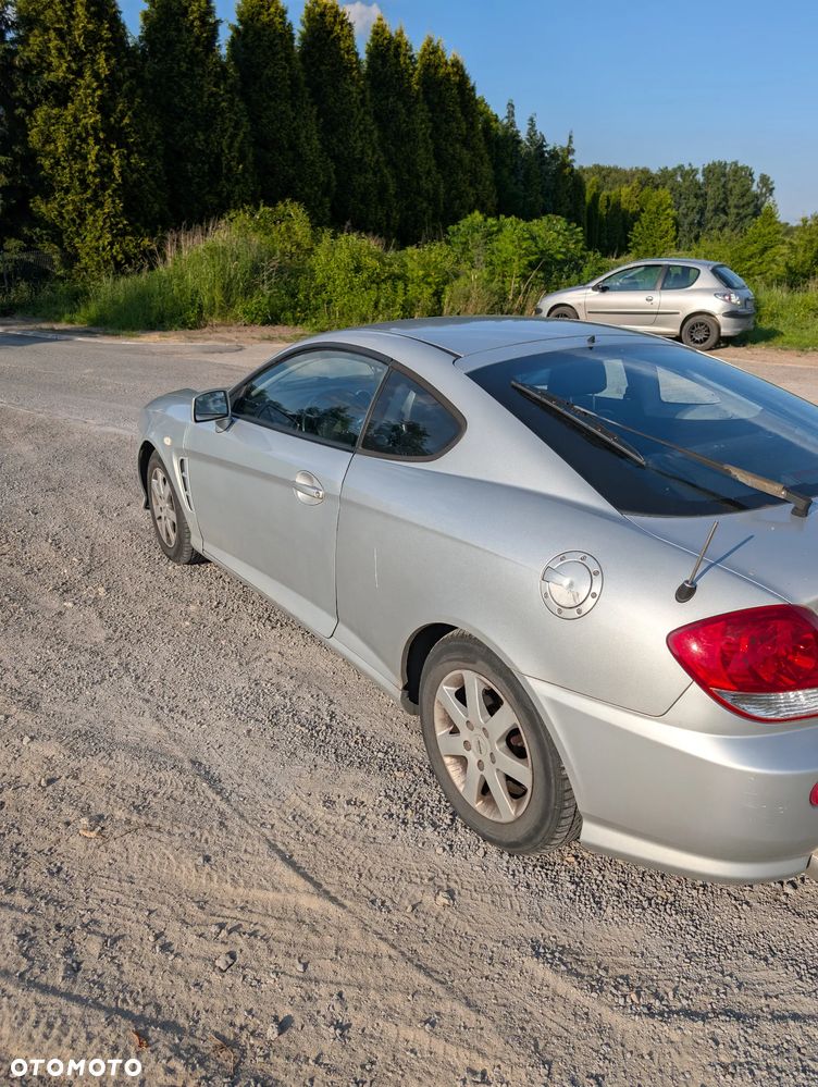 Hyundai Coupe 2.7 GLS - 3