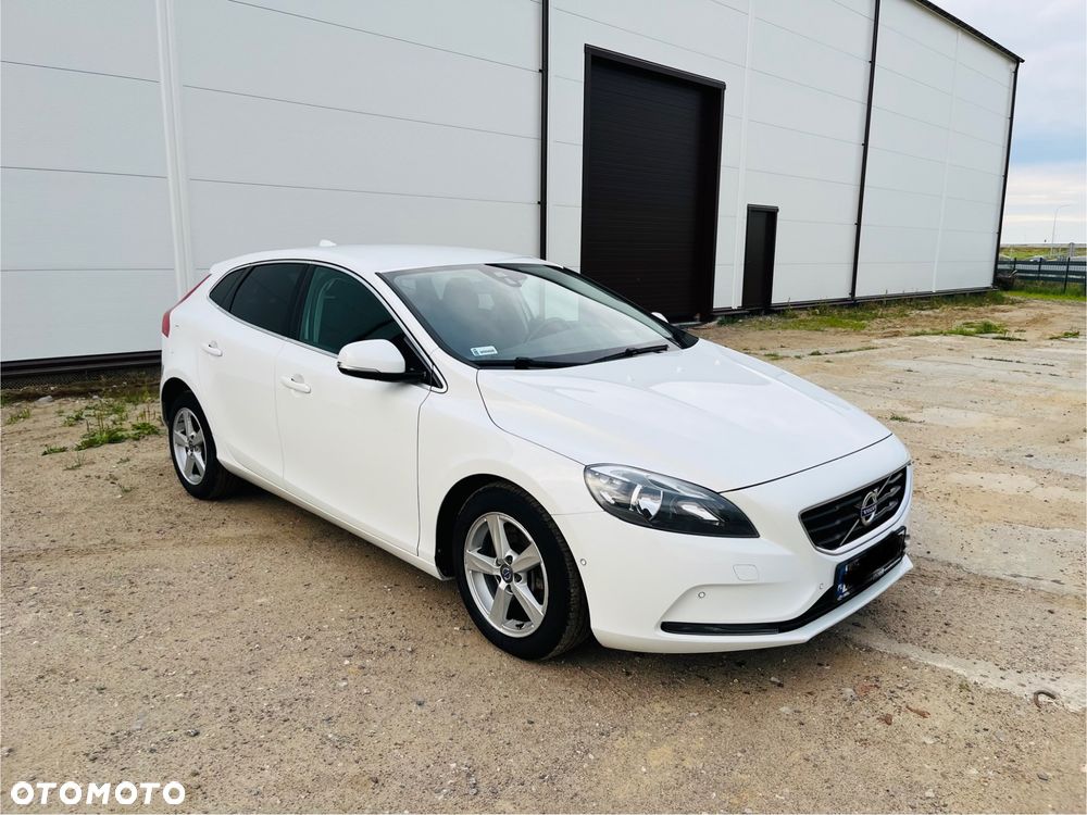 Volvo V40 D4 Drive-E Momentum - 3