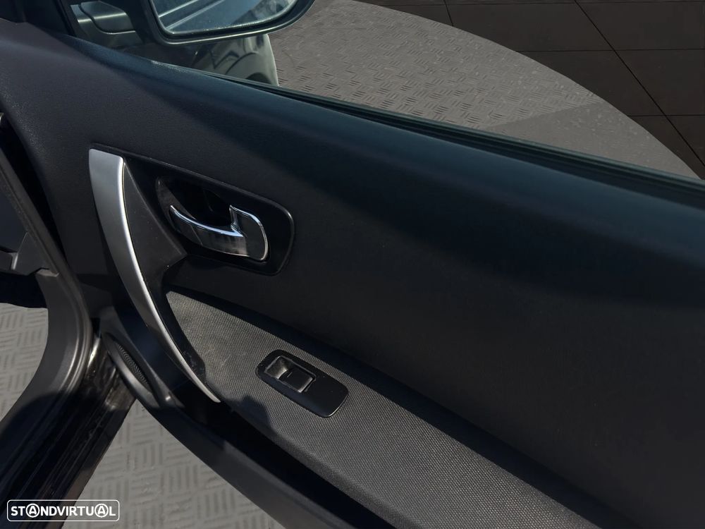 Nissan Qashqai 1.5 dCi Tekna Premium 17 129g - 16