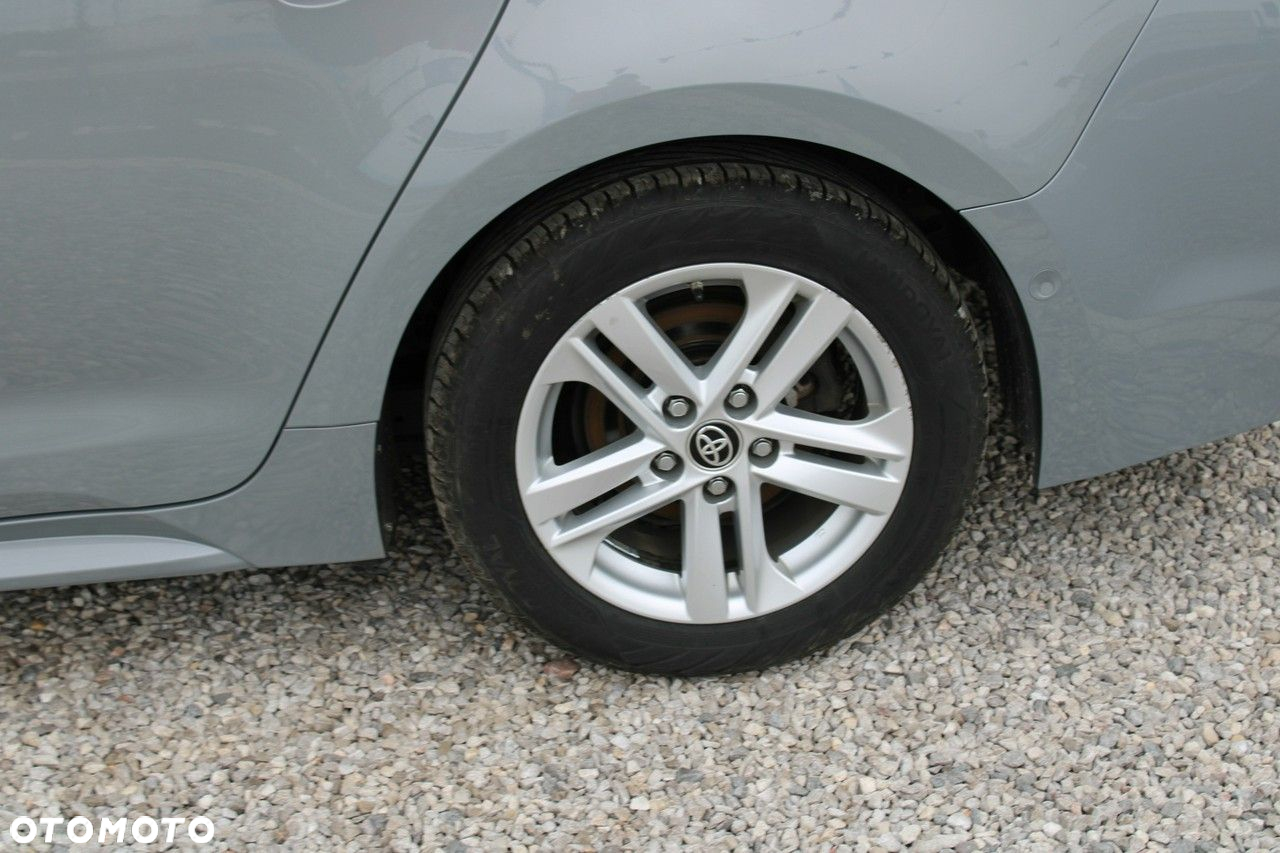 Toyota Corolla - 13