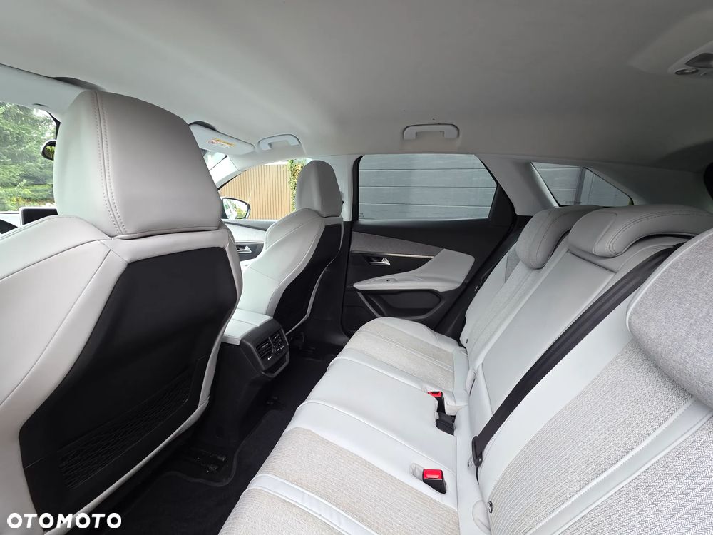 Peugeot 3008 BlueHDi 130 Stop & Start EAT8 Allure Pack - 18