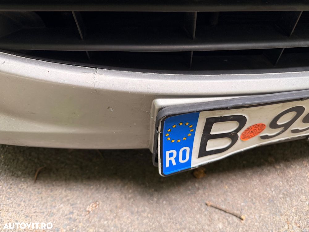 Peugeot 207 - 8