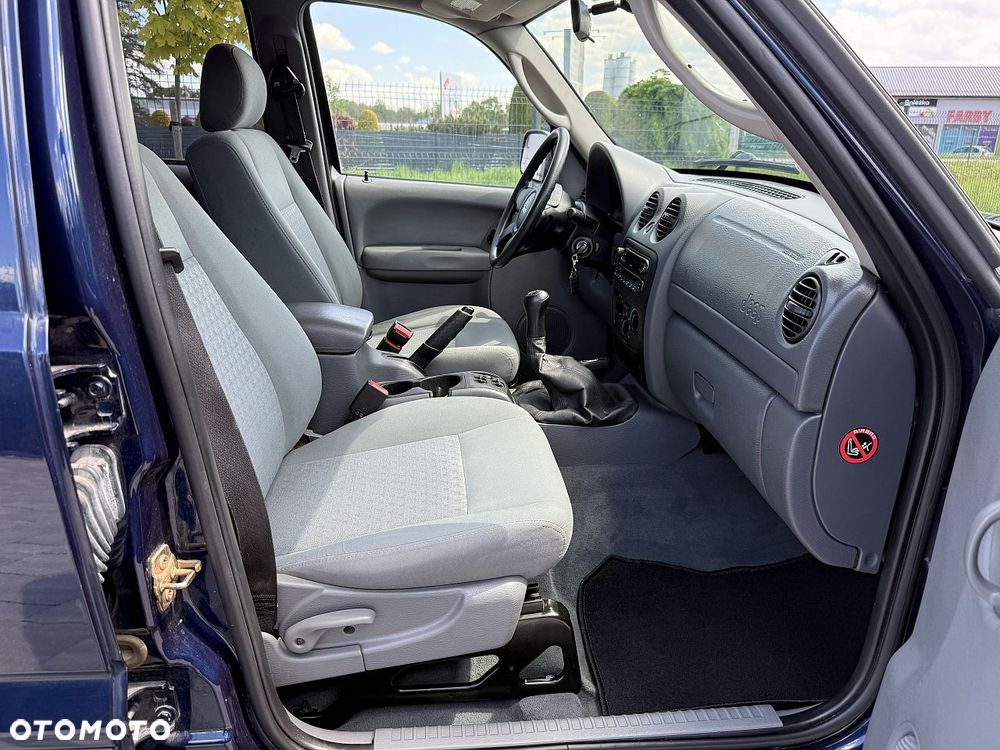 Jeep Cherokee 2.8 CRD Sport - 7