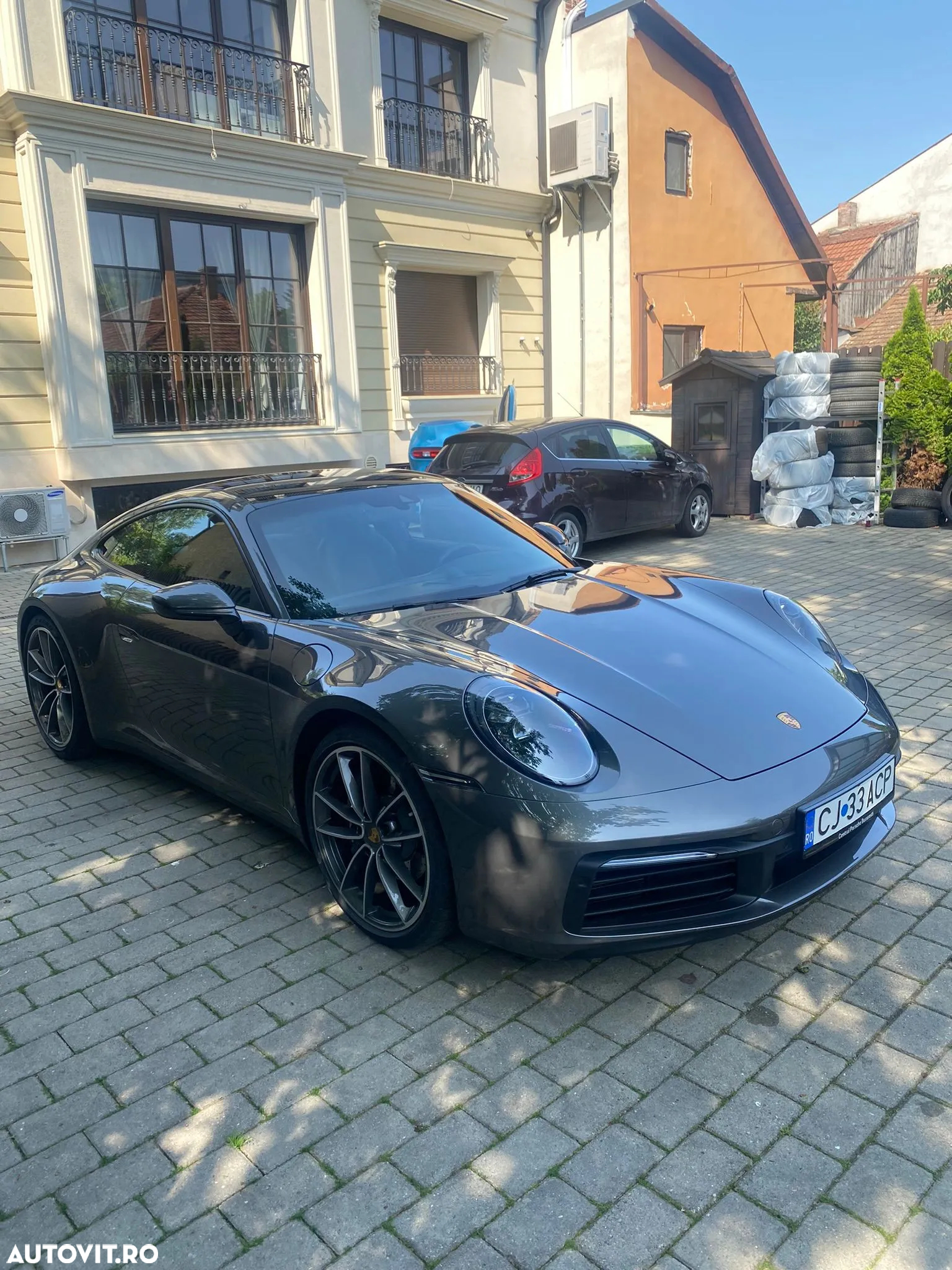 Porsche 911 Carrera 4 PDK - 6
