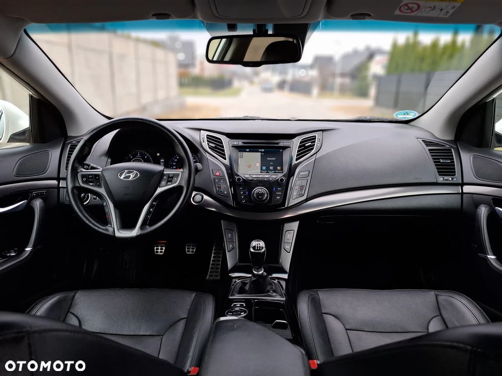 Hyundai i40 Kombi blue 1.7 CRDi Premium - 15