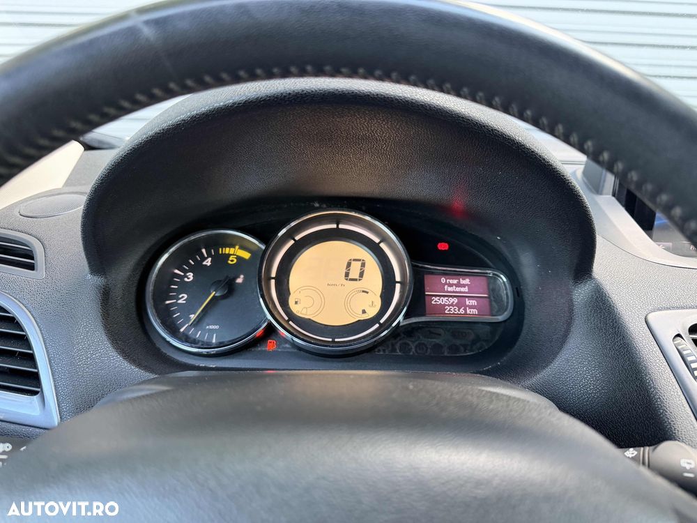 Renault Megane ENERGY dCi 110 EXPERIENCE - 20