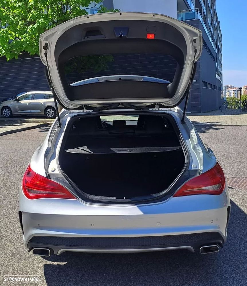 Mercedes-Benz CLA 180 d Shooting Brake AMG Line - 18