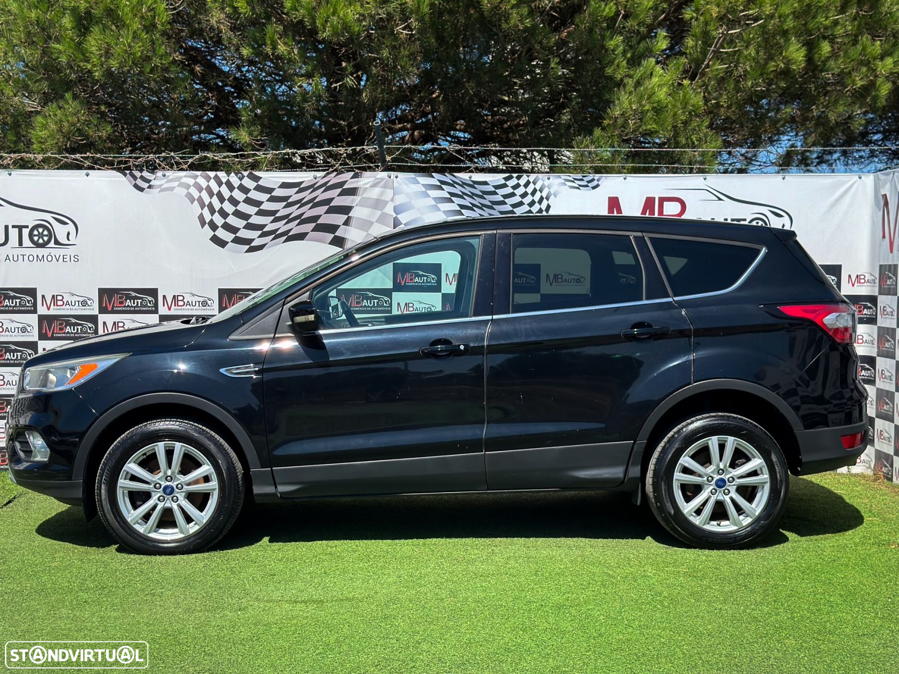 Ford Kuga 1.5 TDCi Titanium - 4