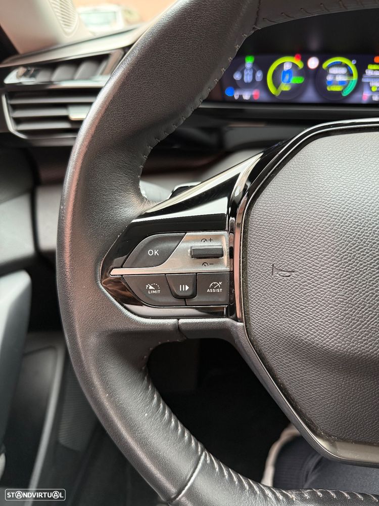 Peugeot 308 Plug-In Hybrid 180 e-EAT8 GT - 31