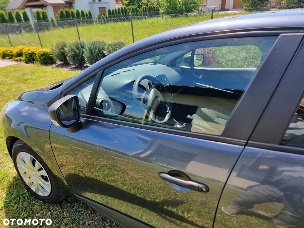 Renault Clio 1.2 16V Limited - 2