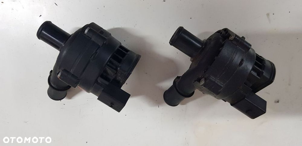 Dodatkowa Pompa obiegu wody 0392023219 925164GA0A oryginał Renault - 5