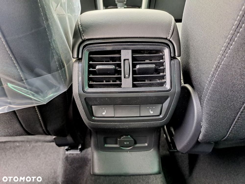 Skoda Karoq 2.0 TSI 4x4 Sportline DSG - 9