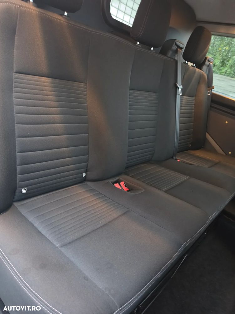 Ford Transit Custom Kombi 320 2.0 EcoBlue 130 CP L2H1 Trend Aut. - 16