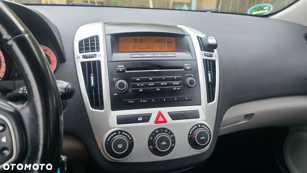 Kia Ceed 1.6 CVVT LX - 30