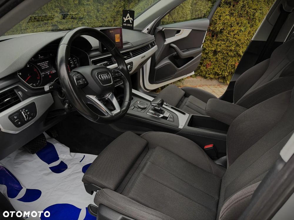 Audi A4 Allroad - 31