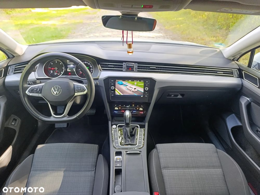 Volkswagen Passat 2.0 TDI Business DSG - 23
