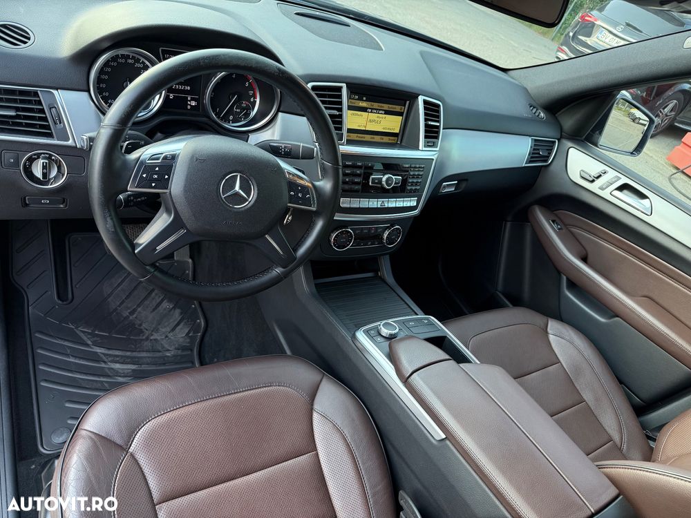 Mercedes-Benz ML 350 BlueTEC 4MATIC Aut - 14